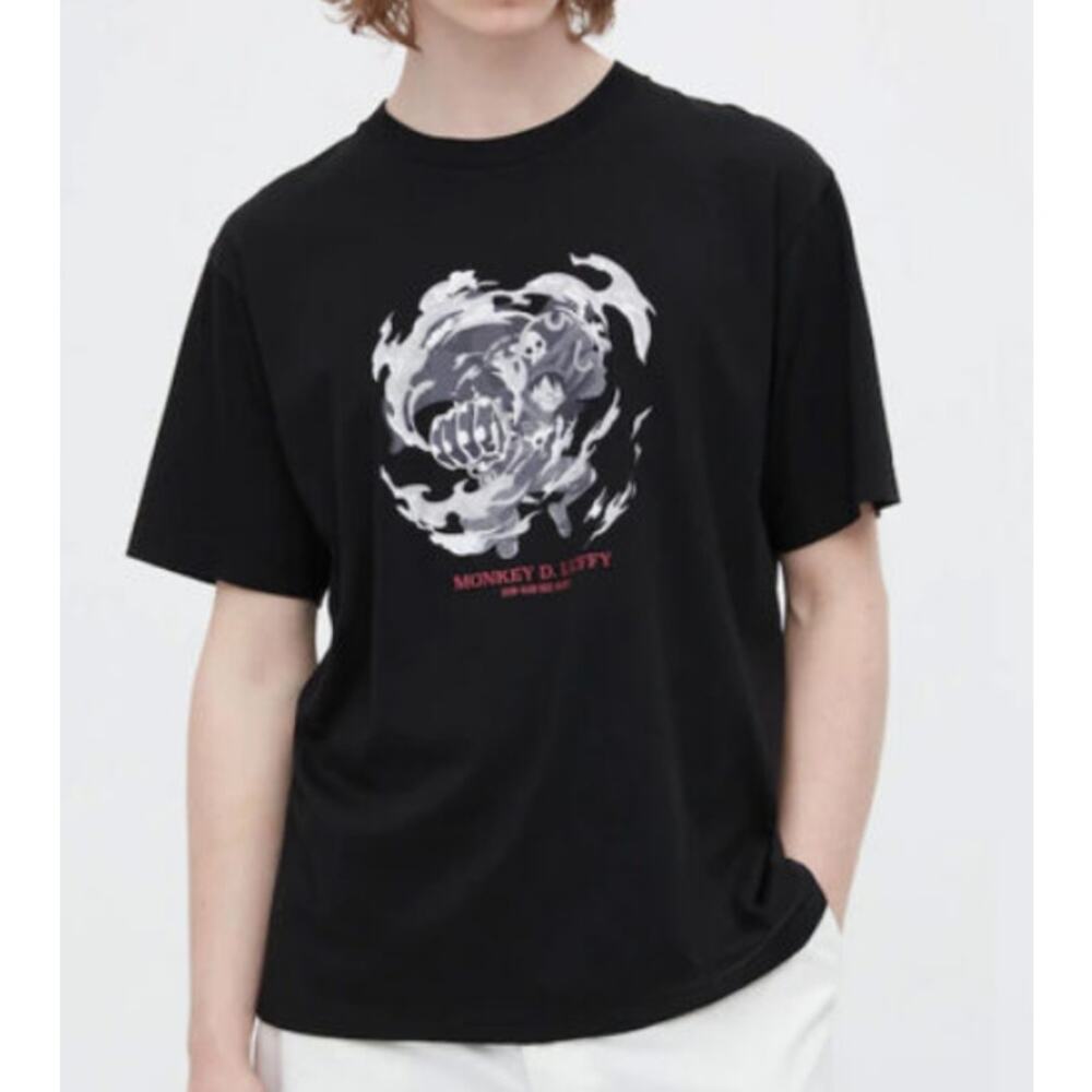 Uniqlo x One Piece Luffy Punch Graphic T-shirt in Black Unisex M